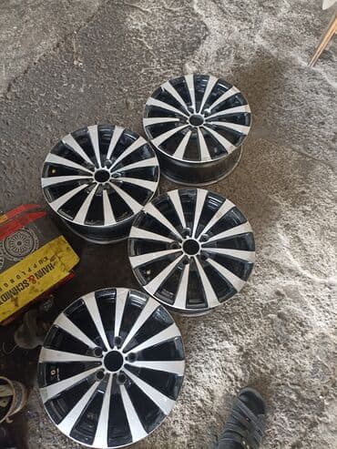 4 ədəd yüngül lehimli disk dəsti. 15 lik diskdi awagi yeride var lalafo.az -da 4 ədəd yüngül lehimli disk dəsti. 15 lik diskdi awagi yeride var