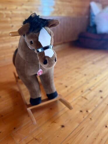 Taxta yelləncək at oyuncağı - Yumşaq plyuş materialdan hazırlanmış lalafo.az -da Taxta yelləncək at oyuncağı - Yumşaq plyuş materialdan hazırlanmış