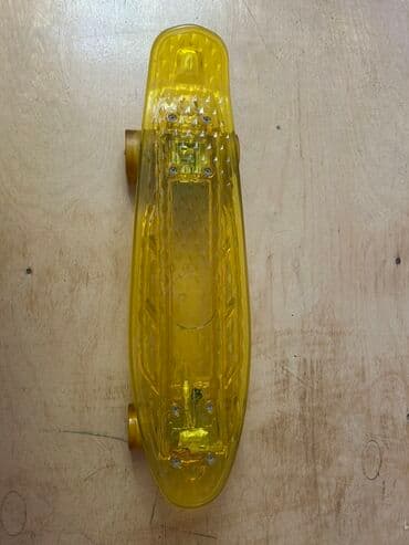 Sarı şəffaf plastik gövdəli penny board/skeytbord. Xüsusiyyətlər: - lalafo.az -da Sarı şəffaf plastik gövdəli penny board/skeytbord. Xüsusiyyətlər: -