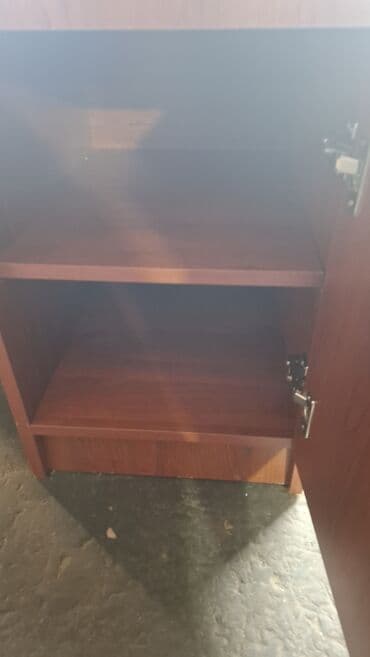 Офисные шкафы: Б/у, Для сотрудника, Прямоугольный стол at lalafo.az — 3 Офисные шкафы: Б/у, Для сотрудника, Прямоугольный стол — 3