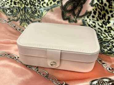 Zərgərlik üçün portativ təşkilatçı qutu - Rəng: açıq pudra/çəhrayı - lalafo.az -da Zərgərlik üçün portativ təşkilatçı qutu - Rəng: açıq pudra/çəhrayı -