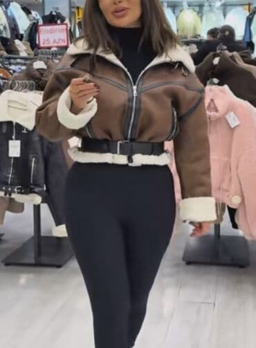 Qadınlar üçün kürk astarlı qısa dəri gödəkcə - Rəng: tünd qəhvəyi lalafo.az -da Qadınlar üçün kürk astarlı qısa dəri gödəkcə - Rəng: tünd qəhvəyi