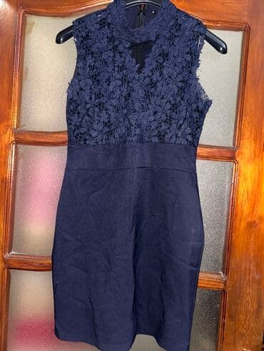 Dizaynlı qadın donu – tünd göy rəngdə, qolsuz model. Az geyinilib. - lalafo.az -da Dizaynlı qadın donu – tünd göy rəngdə, qolsuz model. Az geyinilib. -