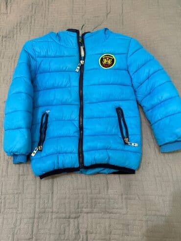 Uşaq üçün yüngül şişmə kurtka. 4-5-6 yas usaqlar üçün az geyinilib - lalafo.az -da Uşaq üçün yüngül şişmə kurtka. 4-5-6 yas usaqlar üçün az geyinilib -