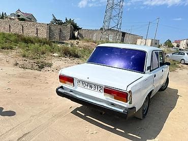 VAZ 2107 sedan beşinci skorusdna atr hergun surlen masndı azmaz lalafo.az -da VAZ 2107 sedan beşinci skorusdna atr hergun surlen masndı azmaz