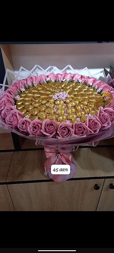 Şokolad buketi – zərif hədiyyə kompozisiyası - Böyük dairəvi buket lalafo.az -da Şokolad buketi – zərif hədiyyə kompozisiyası - Böyük dairəvi buket