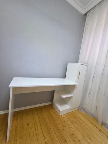 Düz masa, Stulsuz, Polkalı, Siyirməsiz, MDF lalafo.az -da Düz masa, Stulsuz, Polkalı, Siyirməsiz, MDF