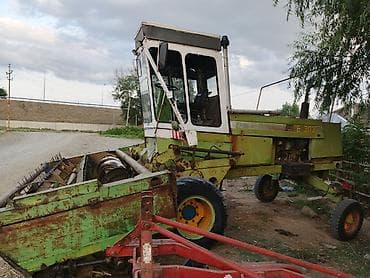 Claas E 303 biçin kombaynı - Özgedəyişən ön biçin qurğusu: barabanlı lalafo.az -da Claas E 303 biçin kombaynı - Özgedəyişən ön biçin qurğusu: barabanlı