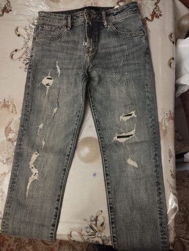 - Model: Cırıq detalı ilə klassik dar kəsimli cins şalvar - Rəng lalafo.az -da - Model: Cırıq detalı ilə klassik dar kəsimli cins şalvar - Rəng