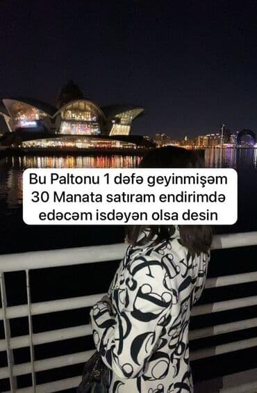 Qadın palto - Model: Uzun, düyməli üst geyimi - Rəng/naxış: Ağ fon lalafo.az -da Qadın palto - Model: Uzun, düyməli üst geyimi - Rəng/naxış: Ağ fon