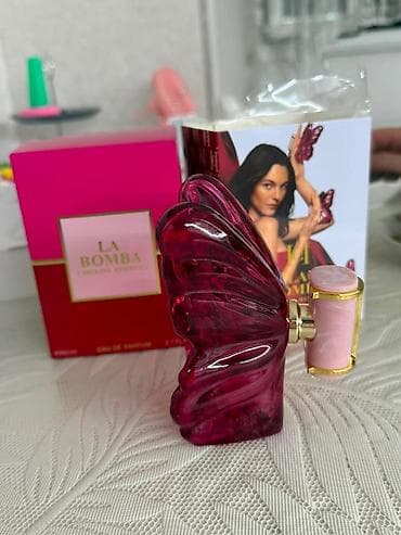 Carolina Herrera La Bomba Eau de Parfum – 80 ml - Qadınlar üçün ətir lalafo.az -da Carolina Herrera La Bomba Eau de Parfum – 80 ml - Qadınlar üçün ətir