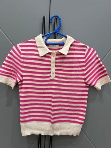 Colins qalın, 3 düymə köynək. XS ölçüdür, lakin S ölçüyə də gedir lalafo.az -da Colins qalın, 3 düymə köynək. XS ölçüdür, lakin S ölçüyə də gedir