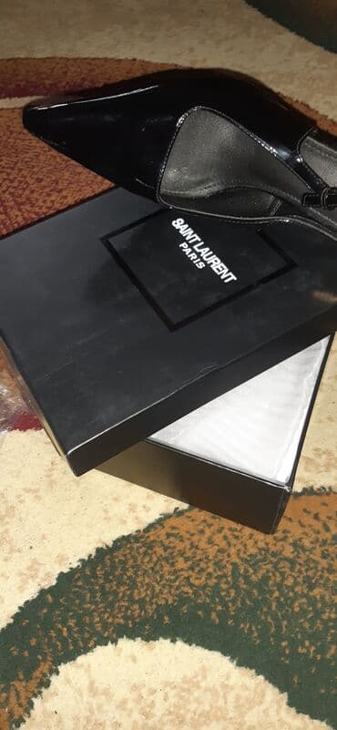 Tuflilər, YSL, Ölçü: 40, rəng - Qara, İşlənmiş lalafo.az -da Tuflilər, YSL, Ölçü: 40, rəng - Qara, İşlənmiş