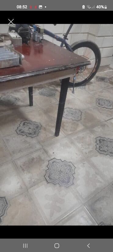 İşlənmiş, Taxta, Dördbucaq masa lalafo.az -da İşlənmiş, Taxta, Dördbucaq masa