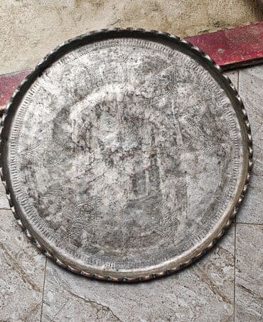 Böyük ölçülü, əl işləri ilə bəzədilmiş təmiz misdən sinı. – lalafo.az -da Böyük ölçülü, əl işləri ilə bəzədilmiş təmiz misdən sinı. –