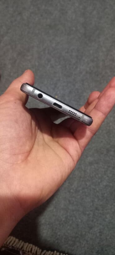 Samsung Galaxy A3 2016, rəng - Qara, Qırıq lalafo.az -da Samsung Galaxy A3 2016, rəng - Qara, Qırıq