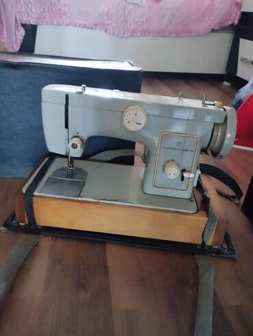 Tikiş maşını Chayka, İşlənmiş,Overlok, 2 saplı Ünvandan götürmə lalafo.az -da Tikiş maşını Chayka, İşlənmiş,Overlok, 2 saplı Ünvandan götürmə