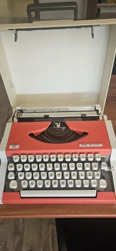 Məhsul: UNIS “Ibm de Luxe” mexaniki yazı makinası Xüsusiyyətlər: - lalafo.az -da Məhsul: UNIS “Ibm de Luxe” mexaniki yazı makinası Xüsusiyyətlər: -