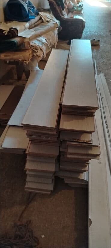 Ağ açıq palıd naxışlı döşəmə lamelləri - Material: laminat panel lalafo.az -da Ağ açıq palıd naxışlı döşəmə lamelləri - Material: laminat panel