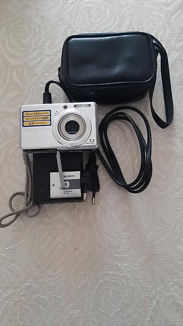 Sony Cyber-shot rəqəmsal fotoaparat dəsti - Model: Sony Cyber-shot lalafo.az -da Sony Cyber-shot rəqəmsal fotoaparat dəsti - Model: Sony Cyber-shot
