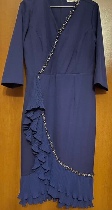 Zərif tünd-mavi rəngli qadın paltarı. - Model: Örtməli (wrap) lalafo.az -da Zərif tünd-mavi rəngli qadın paltarı. - Model: Örtməli (wrap)