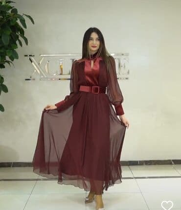 Zərif bənövşəyi-bordo rəngdə uzun şifon don. - Model: yüksək yaxalı lalafo.az -da Zərif bənövşəyi-bordo rəngdə uzun şifon don. - Model: yüksək yaxalı