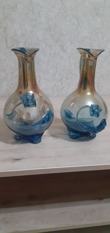 Cütü-15azn. Gül naxışlı dekor qrafinlər.2ədəd var. Həcmi-1.5 litr lalafo.az -da Cütü-15azn. Gül naxışlı dekor qrafinlər.2ədəd var. Həcmi-1.5 litr