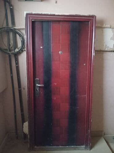 Mənzil üçün İşlənmiş Giriş qapısı Glazok ilə, Ünvandan götürmə lalafo.az -da Mənzil üçün İşlənmiş Giriş qapısı Glazok ilə, Ünvandan götürmə