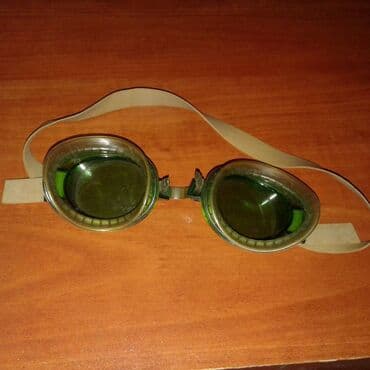 Sovet istehsalı olan üzgüçülük eynəyi satılır. Keyfiyyətlidir. 1 ədəd lalafo.az -da Sovet istehsalı olan üzgüçülük eynəyi satılır. Keyfiyyətlidir. 1 ədəd