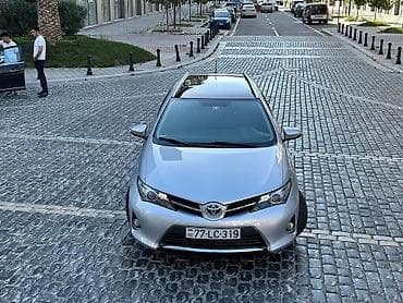 Toyota Auris Touring Sports Hybrid – gümüş rəngli, universaldır lalafo.az -da Toyota Auris Touring Sports Hybrid – gümüş rəngli, universaldır