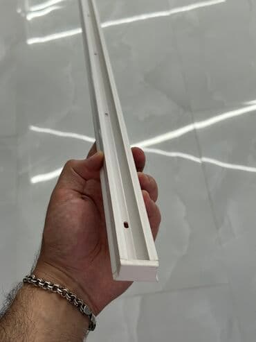 Reyslərin metrəsi 3.5 azn-dir. Ağ və qara rəngləri mövcuddur. Raket lalafo.az -da Reyslərin metrəsi 3.5 azn-dir. Ağ və qara rəngləri mövcuddur. Raket