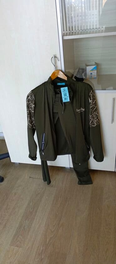 Sportivniy kostyum satilir. 13 manat. L razmer lalafo.az -da Sportivniy kostyum satilir. 13 manat. L razmer