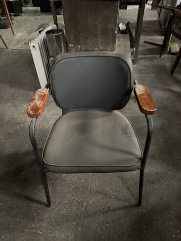 Metall karkaslı ofis/ziyarətçi kreslosu - Korpus: möhkəm qara metal lalafo.az -da Metall karkaslı ofis/ziyarətçi kreslosu - Korpus: möhkəm qara metal