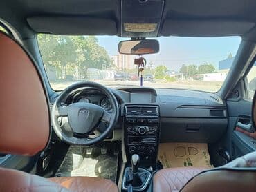 VAZ (LADA) Priora: 1.6 l | 2015 il 278000 km lalafo.az -da VAZ (LADA) Priora: 1.6 l | 2015 il 278000 km