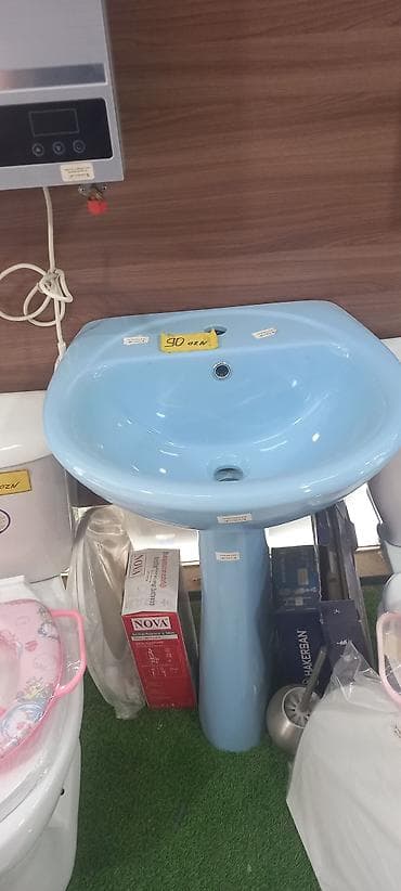 Mavi rəngli piyada dayaqla (pedestal) birgə uşaq ölçülü/lavabo tipli at lalafo.az Mavi rəngli piyada dayaqla (pedestal) birgə uşaq ölçülü/lavabo tipli