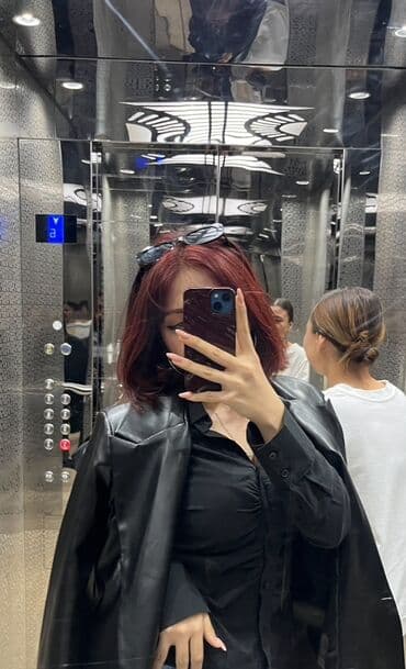 Qadınlar üçün qara dəri görünümlü üst geyim - Material: dəri effektli lalafo.az -da Qadınlar üçün qara dəri görünümlü üst geyim - Material: dəri effektli