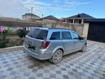Opel Astra: 1.9 l | 2005 il 303000 km Universal lalafo.az -da Opel Astra: 1.9 l | 2005 il 303000 km Universal