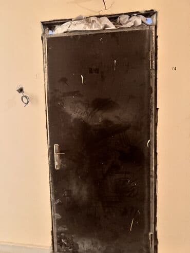 Mənzil üçün Yeni Giriş qapısı 90x220 sm Zamok ilə, Zəmanətli, Pulsuz quraşdırma, Ünvandan götürmə, Rayonlara çatdırılma, Pulsuz çatdırılma lalafo.az -da Mənzil üçün Yeni Giriş qapısı 90x220 sm Zamok ilə, Zəmanətli, Pulsuz quraşdırma, Ünvandan götürmə, Rayonlara çatdırılma, Pulsuz çatdırılma