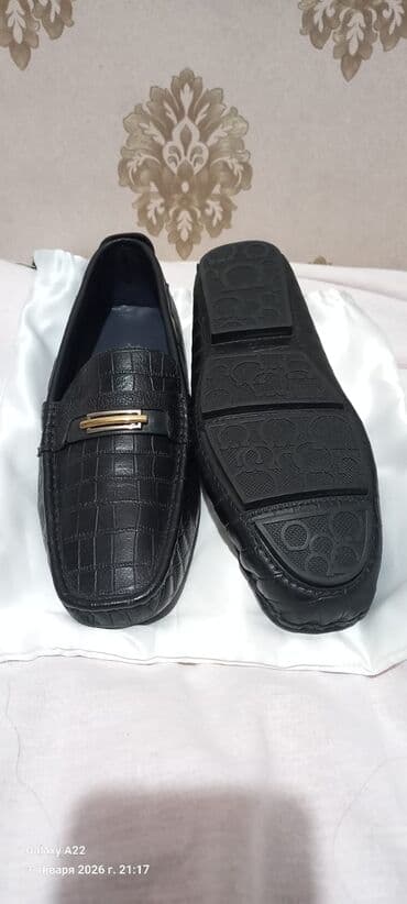 Kişi mokasinləri – klassik qara rəng - Üst hissə: timsah naxışlı dəri lalafo.az -da Kişi mokasinləri – klassik qara rəng - Üst hissə: timsah naxışlı dəri