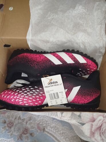 Butslar Adidas, Ölçü: 44, Yeni lalafo.az -da Butslar Adidas, Ölçü: 44, Yeni