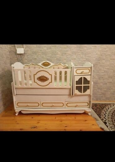 Qız üçün, İşlənmiş, Dördbucaq, Beşik, Matras ilə, Yellənmə mexanizm ilə lalafo.az -da Qız üçün, İşlənmiş, Dördbucaq, Beşik, Matras ilə, Yellənmə mexanizm ilə