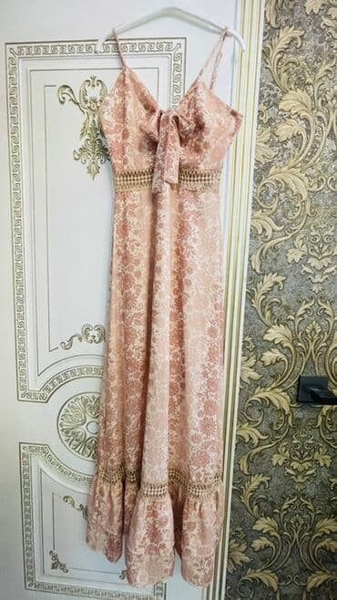 Ziyafet donu 2 defe geyinilib sine hissesdi dekoltedir. Qabagindaki lalafo.az -da Ziyafet donu 2 defe geyinilib sine hissesdi dekoltedir. Qabagindaki