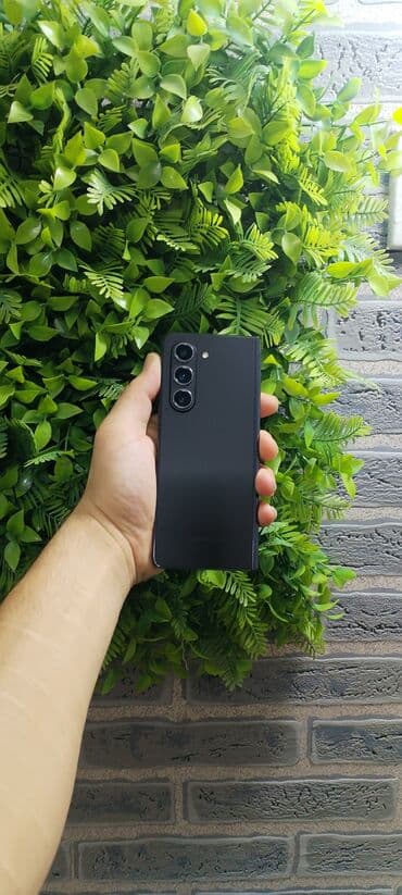 Samsung Galaxy Z Fold 5, 256 GB, rəng - Qara, Barmaq izi, Simsiz şarj, Face ID lalafo.az -da Samsung Galaxy Z Fold 5, 256 GB, rəng - Qara, Barmaq izi, Simsiz şarj, Face ID
