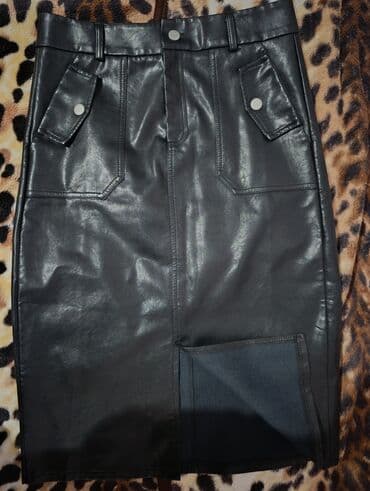 M razmer
Deri yubka
geyinilməyib
15 manata satılır lalafo.az -da M razmer
Deri yubka
geyinilməyib
15 manata satılır