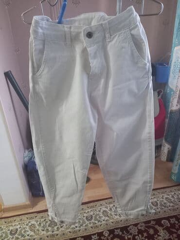 Ağ rəngli qadin şalvarı - Klassik düz kəsim, beldə ilgəklər - Ön lalafo.az -da Ağ rəngli qadin şalvarı - Klassik düz kəsim, beldə ilgəklər - Ön