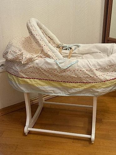 Beşik tipli bebek səbəti və taxta yelləncək ayaqlığı - Yumşaq, rahat lalafo.az -da Beşik tipli bebek səbəti və taxta yelləncək ayaqlığı - Yumşaq, rahat