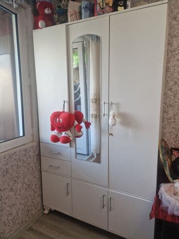 Yeni, Açılan, 3 qapılı Düz dolab, Şifonyer lalafo.az -da Yeni, Açılan, 3 qapılı Düz dolab, Şifonyer