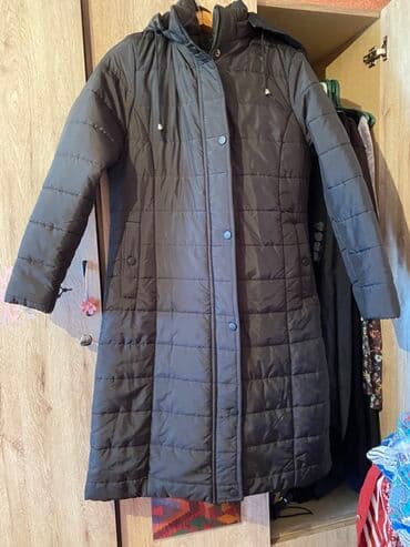 Qadınlar üçün uzun şişmə palto - Rəng: tünd boz/qara ton - Model: dizə lalafo.az -da Qadınlar üçün uzun şişmə palto - Rəng: tünd boz/qara ton - Model: dizə