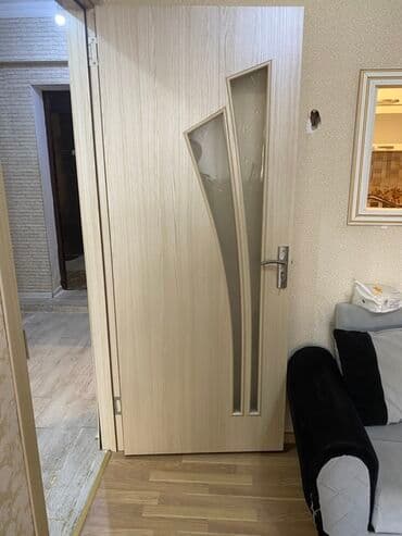 İşlənmiş Otaq qapısı Zamok ilə, Zəmanətsiz, Ünvandan götürmə lalafo.az -da İşlənmiş Otaq qapısı Zamok ilə, Zəmanətsiz, Ünvandan götürmə