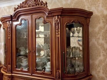 Şüşəli dolab vitrini, İşlənmiş, Ünvandan götürmə lalafo.az -da Şüşəli dolab vitrini, İşlənmiş, Ünvandan götürmə